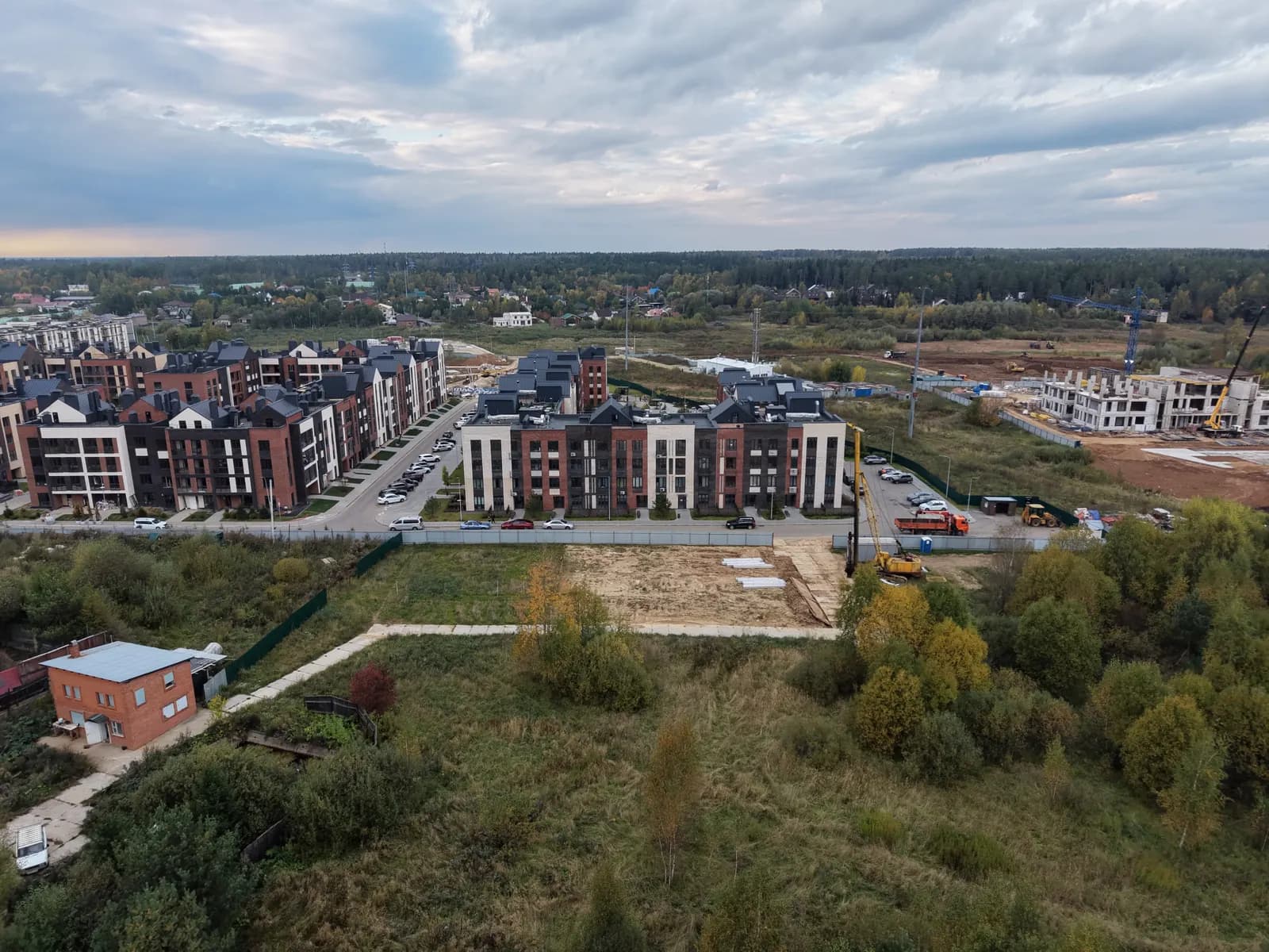 МО, Деревня Митькино: ход строительства, октябрь 2026